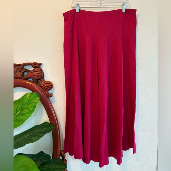 Women’s Vintage Fuchsia Pink Michelle Michaels 100% Silk Skirt - Picture 3 of 4